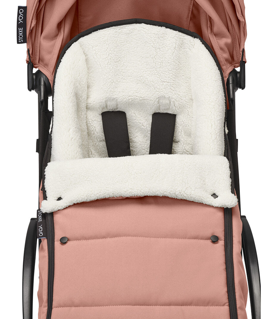Stokke® YOYO3® 6+ Ginger. Footmuff first button, detail. galery image 5